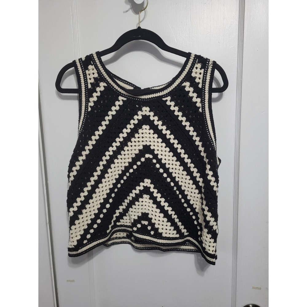 Ultra Pink black and cream crocheted tank XL